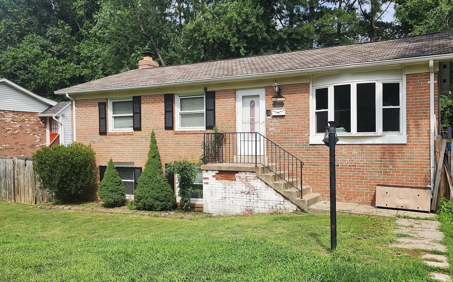 3 bed, 1.5 bath, 1066 sqft, $2,500 — Photo 1