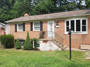 13821 Gilbert Rd, Woodbridge, VA 22193