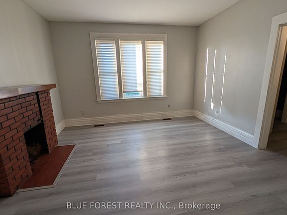 5th image of 867 Queens Ave