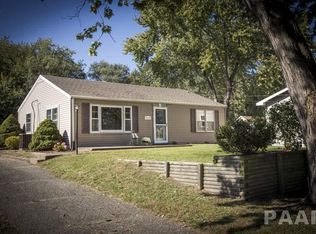 13849 1st St, Pekin, IL