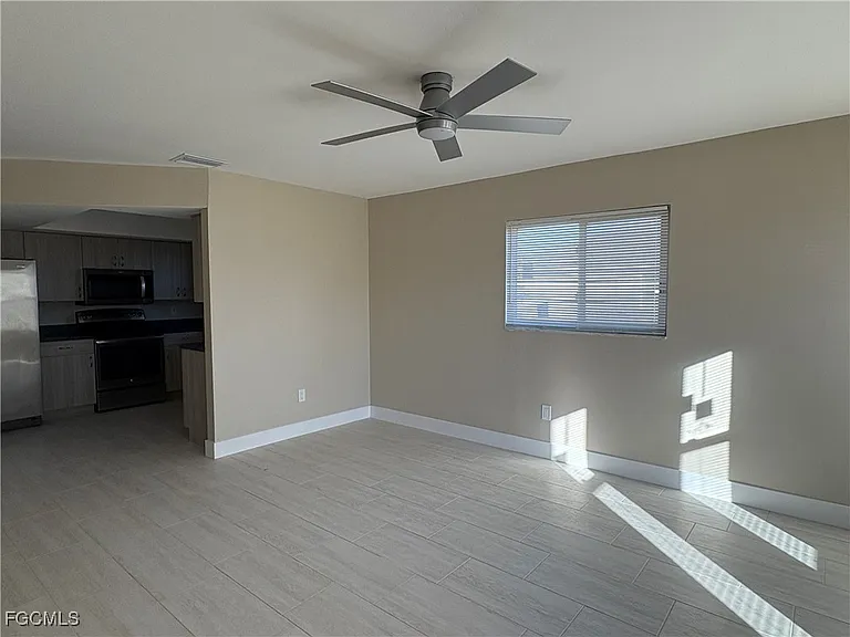 3608 SW 7th Pl — Photo 3