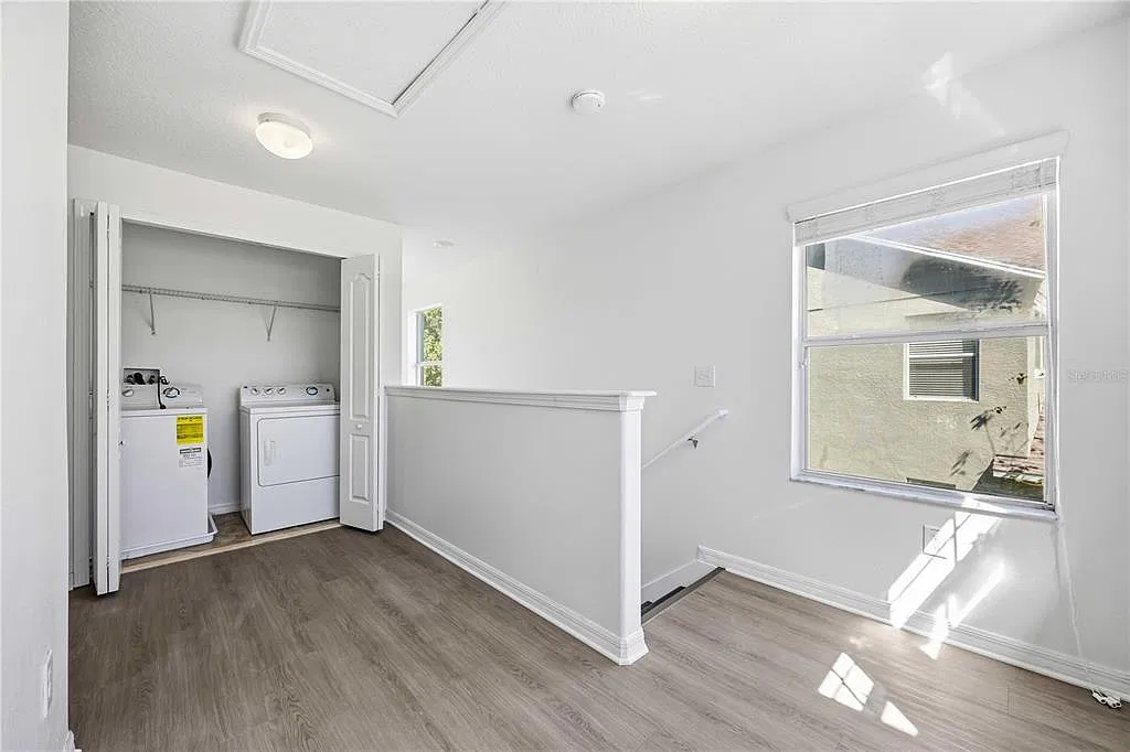 3 bed, 2.5 bath, 1434 sqft, $1,850 — Photo 4