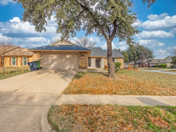 2423 Overbrook Dr, Arlington, TX 76014