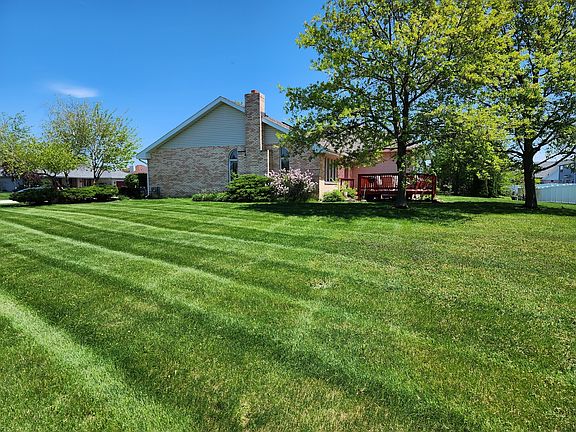 2nd image of 1054 Heron Ave