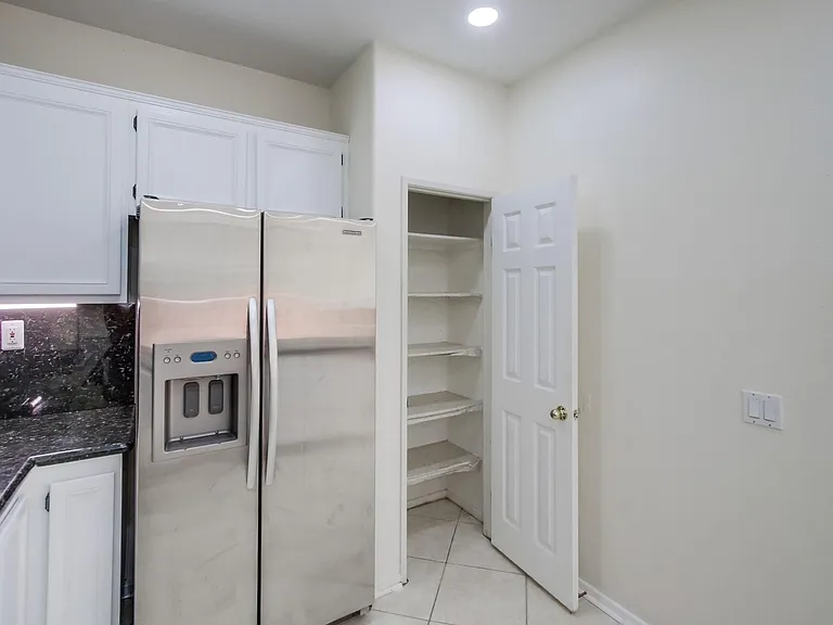 11905 Westview Pkwy — Photo 10