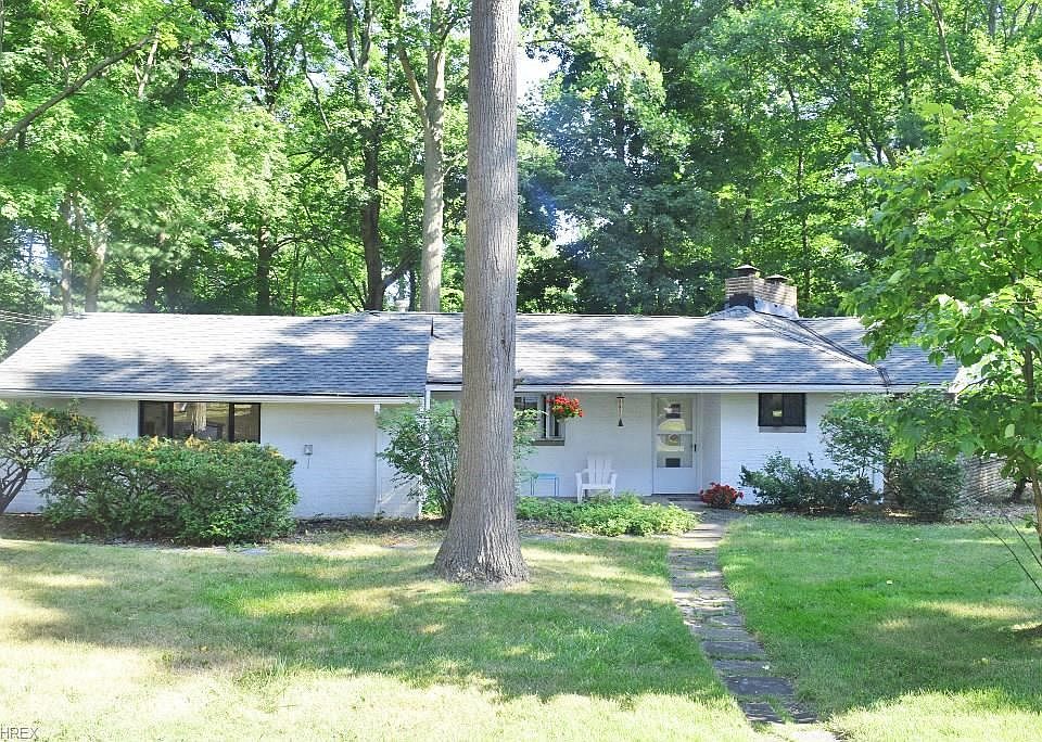 1028 Worton Park Dr, Mayfield Village, OH 44143 Zillow