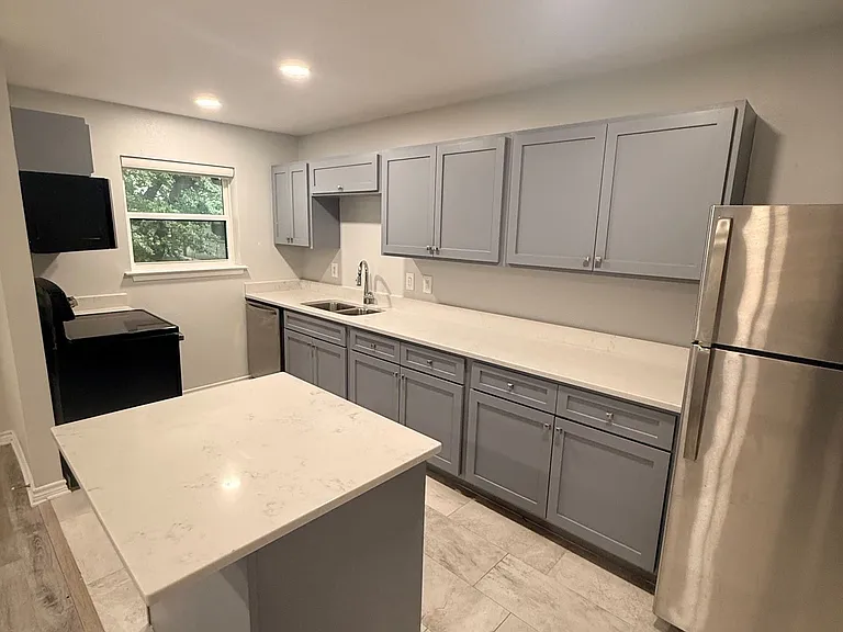 3933 Inwood Rd #2025 — Photo 6
