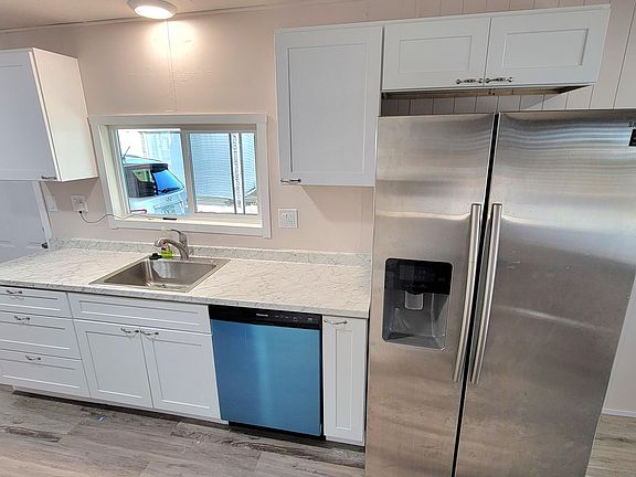 4th image of 11000 N 91ST Avenue #70