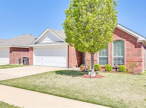3rd image of 10321 Manhassett Dr
