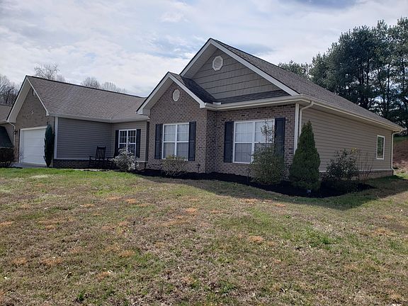 3rd image of 1414 Glen Abbey Way
