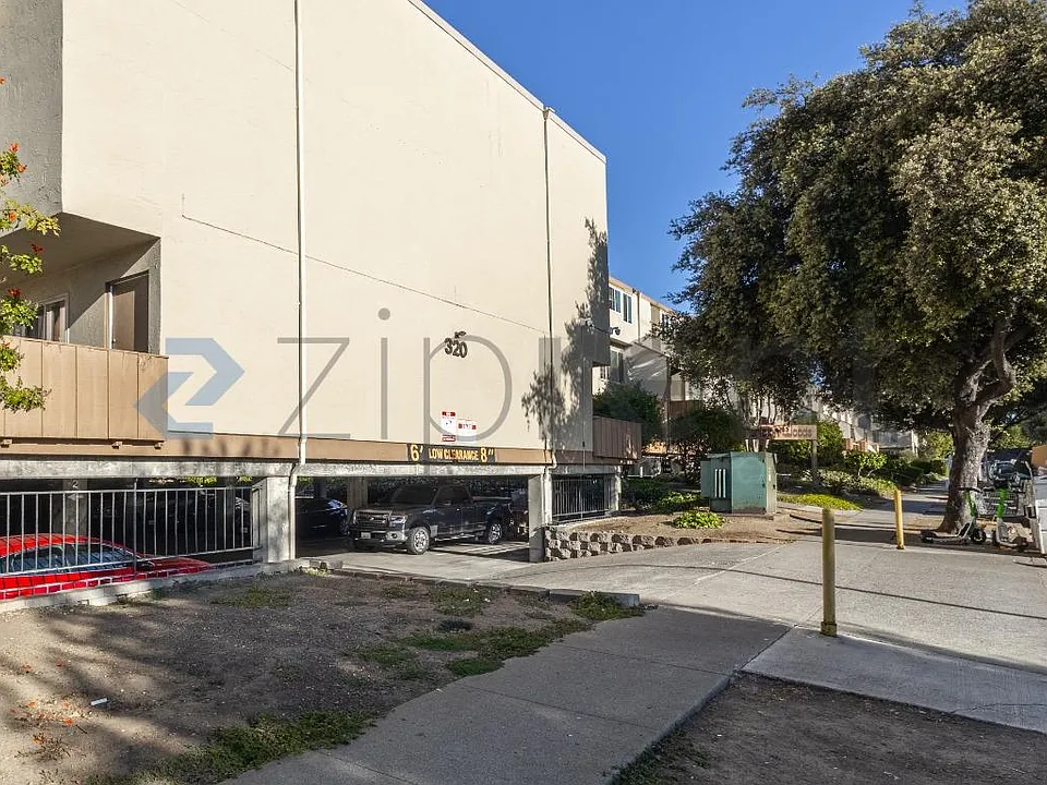 320 Auburn Way #27