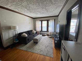 1544 W Roscoe St APT 3, Chicago, IL 60657