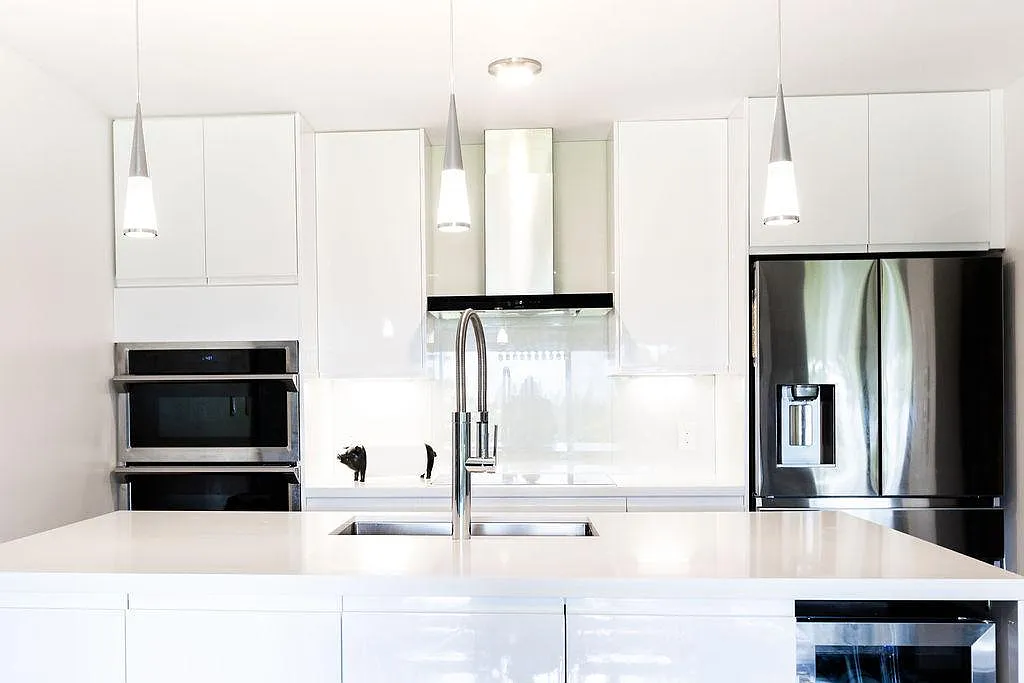 Photo 1 of 23 - 321 Kaelepulu Dr #B - Kailua, HI kitchen - 321 Kaelepulu Dr #B