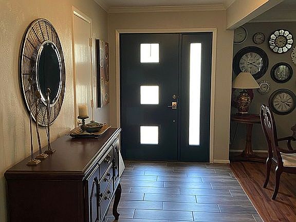 5th image of 1407 Woodridge Cir