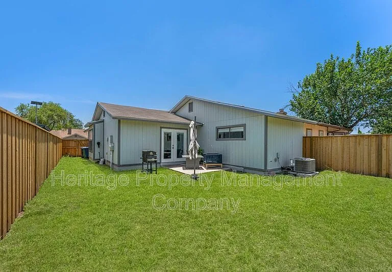 6715 Hickory Springs Dr — Photo 24
