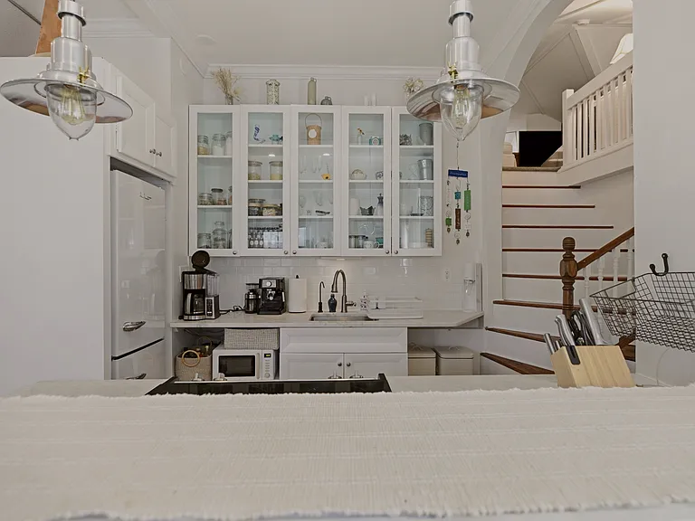 67 Perry St #5 — Photo 19