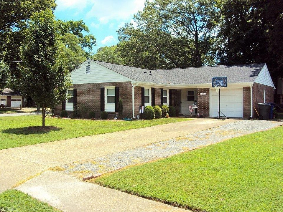 1st image of 298 Malden Ln