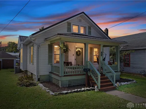 811 S 2nd St, Ripley, OH 45167