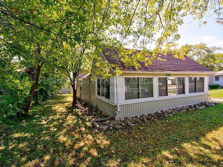 1704 Belleview Ave — Photo 10