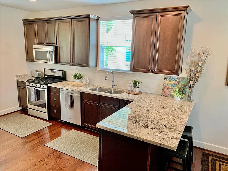 25114 Glen Loch Dr — Photo 10