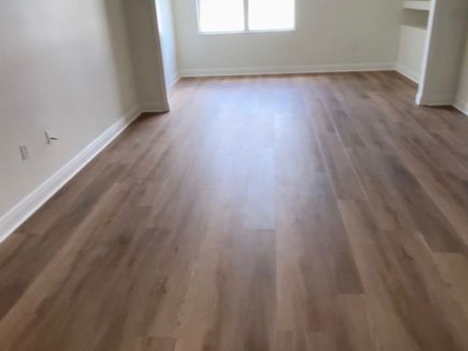 1st image of 112 Southern Pecan Cir Unit 101