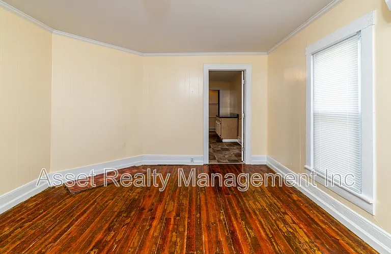 1443 N 4th Ave — Photo 8