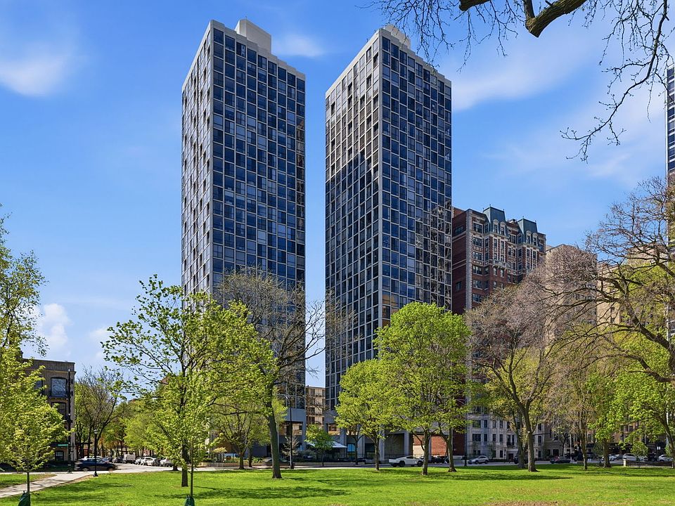 1st image of 345 W Fullerton Pkwy APT 2406