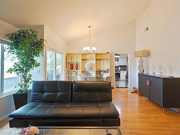 5th image of 15792 Midwood Dr Unit 1