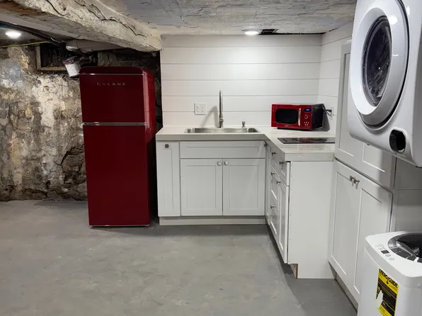 1572 E 1000 N, Layton, UT 84040