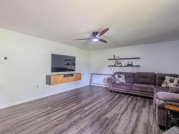4th image of 2778 Cedar Grove Rd