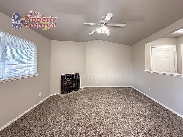 5679 W Dorian Ln — Photo 6