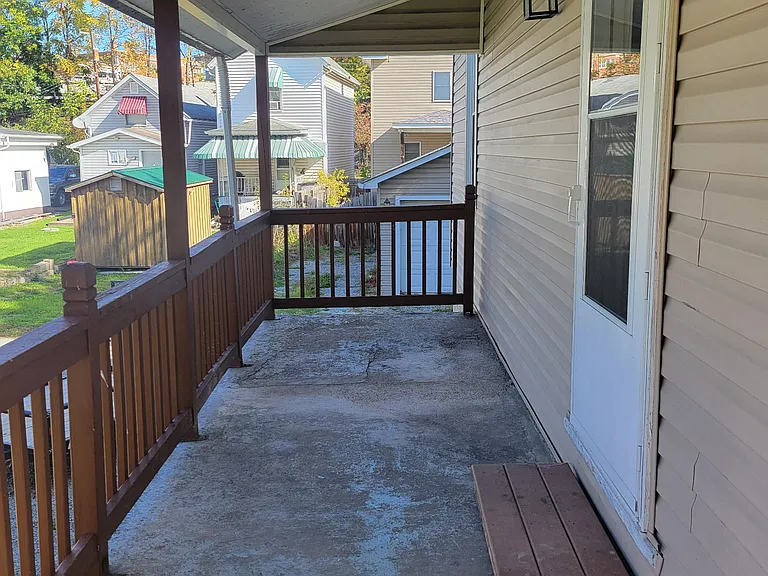 523 Westminster Ave #R — Photo 10