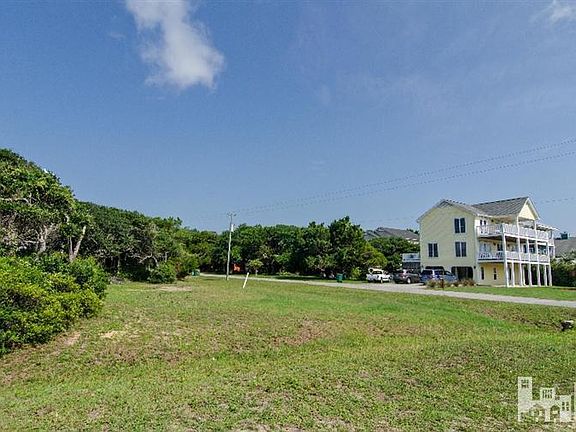 3rd image of 1302 S Fort Fisher Boulevard