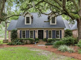 1043 Governors Rd, Mount Pleasant, SC 29464