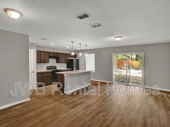 5th image of 4643 Williamsburg Ave