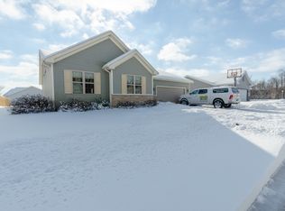 209 Woodland Preserve, Johnson Creek, WI 53094