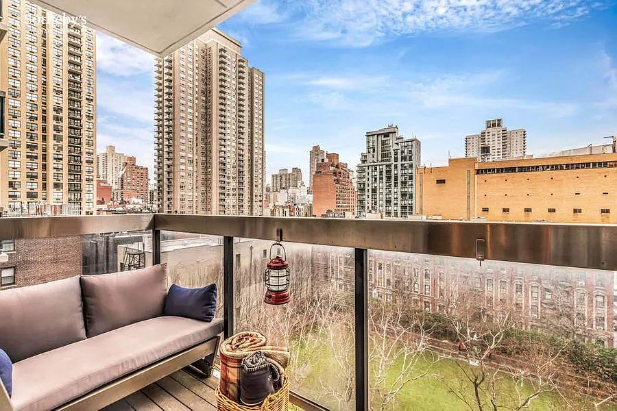 1st image of 515 E 72nd St APT 6N