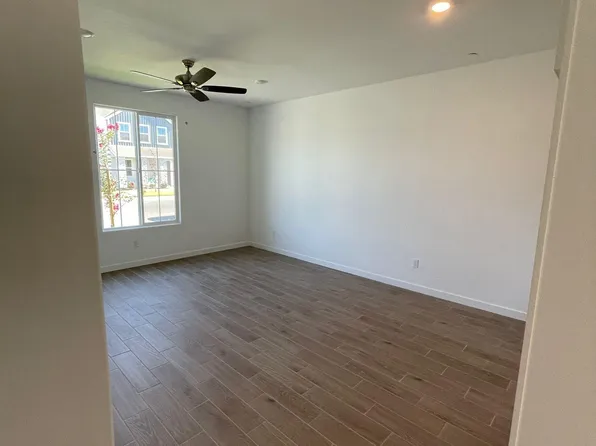 6381Z E Robinson Ave, Fresno, CA 93727