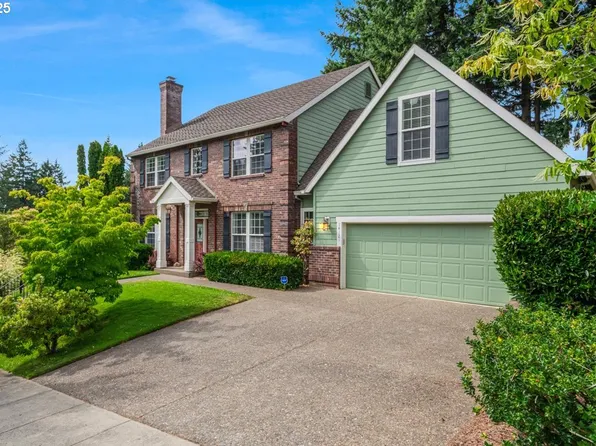 14121 SE Alta Vista Dr, Happy Valley, OR 97086