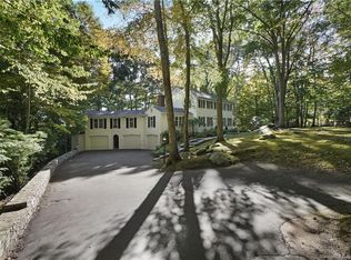 25 Harkness Dr, Madison, CT 06443