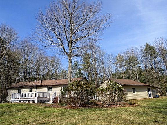 3rd image of 1523 North Road