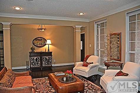3rd image of 5304 Shadow Glen Dr