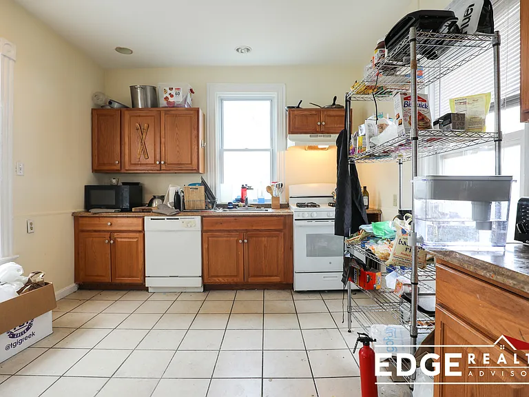40 Pratt St — Photo 2