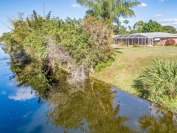 3rd image of 1333 Dorchester St
