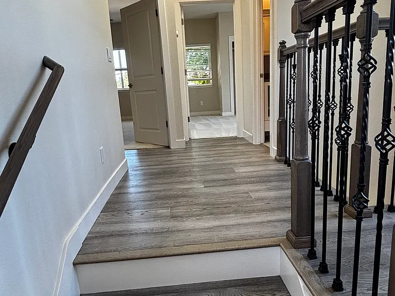 840 Civic Center Dr — Photo 17