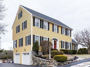 18 Pheasantwood Dr, Wakefield, MA 01880