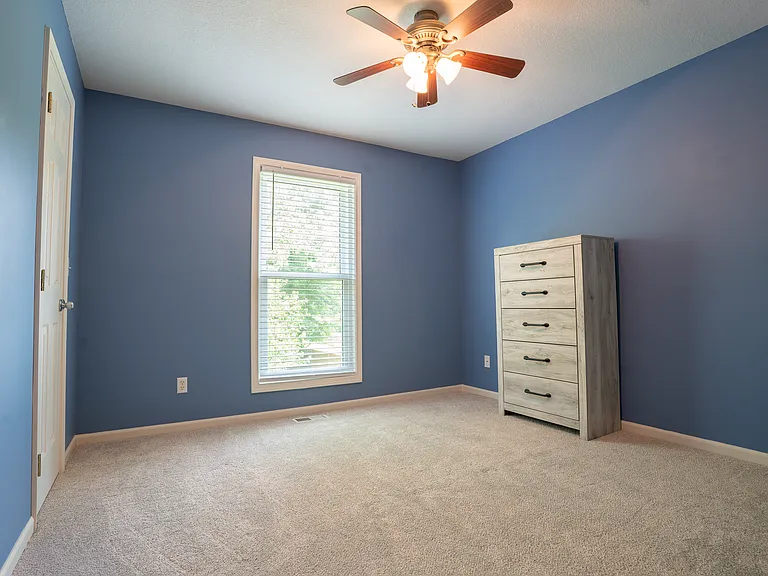1257 SE Princeton Dr — Photo 6
