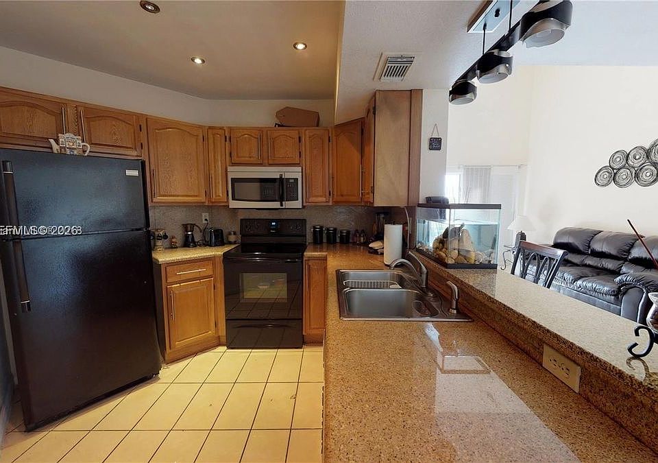 2nd image of 9735 Fontainebleau Blvd #G308