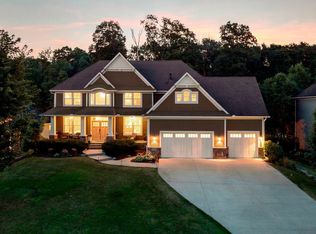 7410 Dogwood Rd, Excelsior, MN 55331