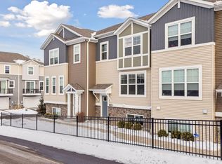 2280 Polar Way, North Saint Paul, MN 55109